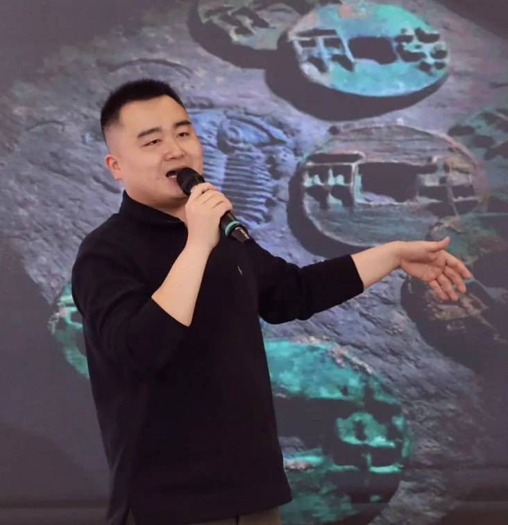 货币与历代兴衰有什么关系？任双伟新书《永通万国》为你解析