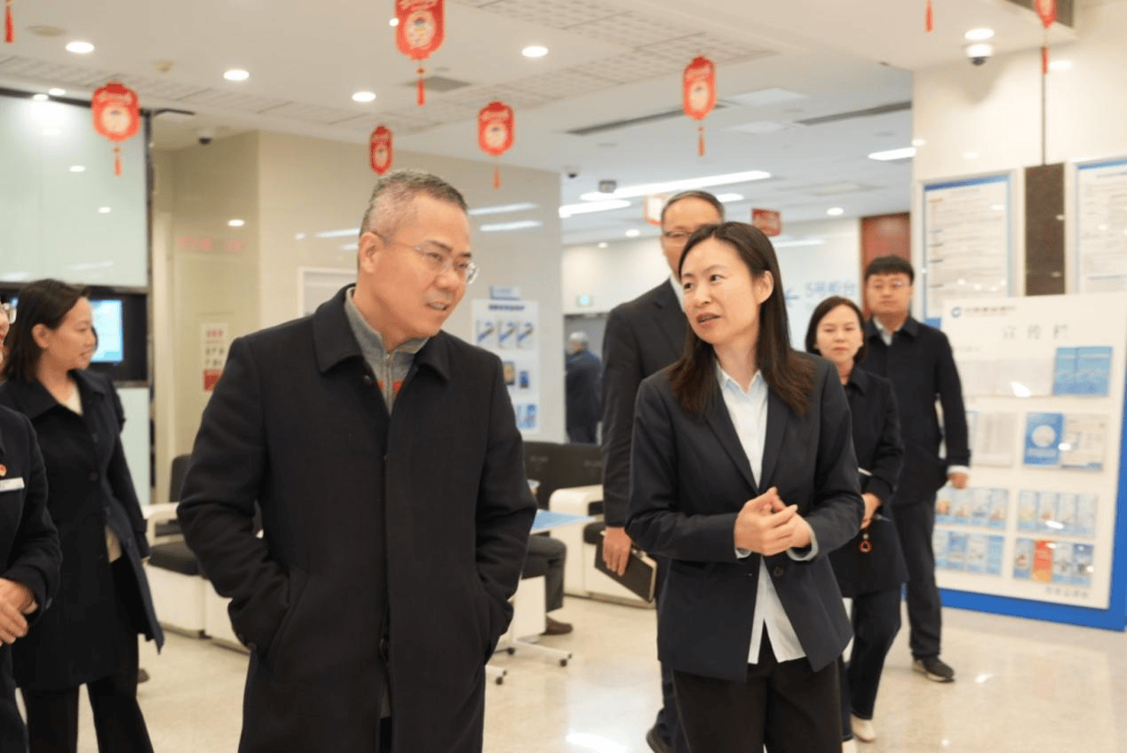 湖南建行蛇年纪念币（钞）兑换火爆