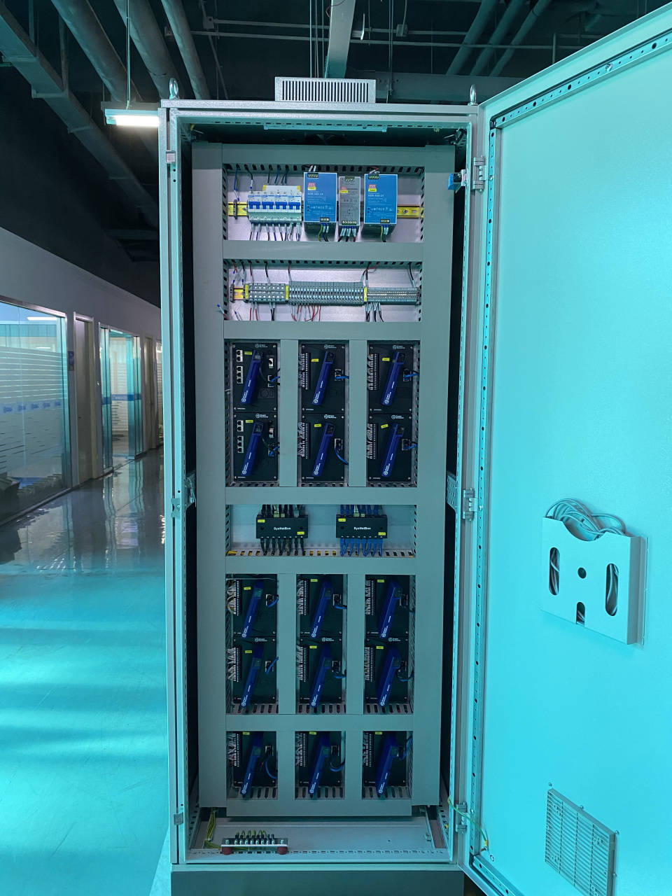 软件硬件全冗余，Linux系统的实时守护，龙鼎源UHC-5000